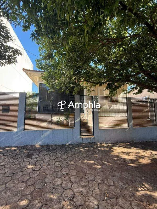 Casa Terrea mista no Centro de Ceu Azul -250m²