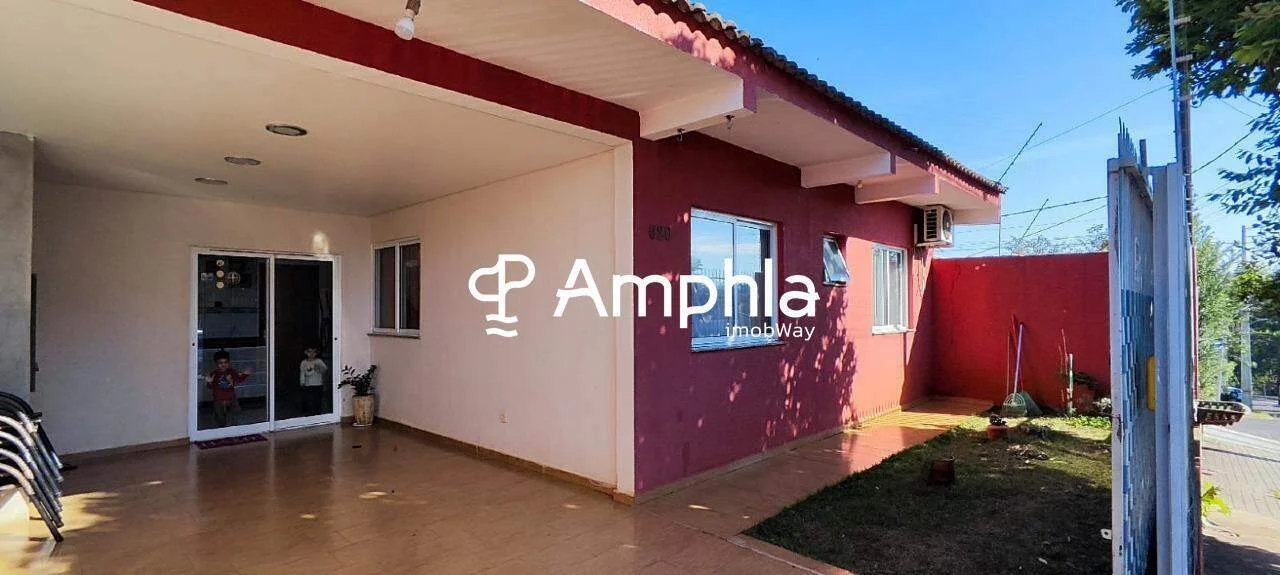 Casa à venda no bairro Santa Felicidade em Cascavel
