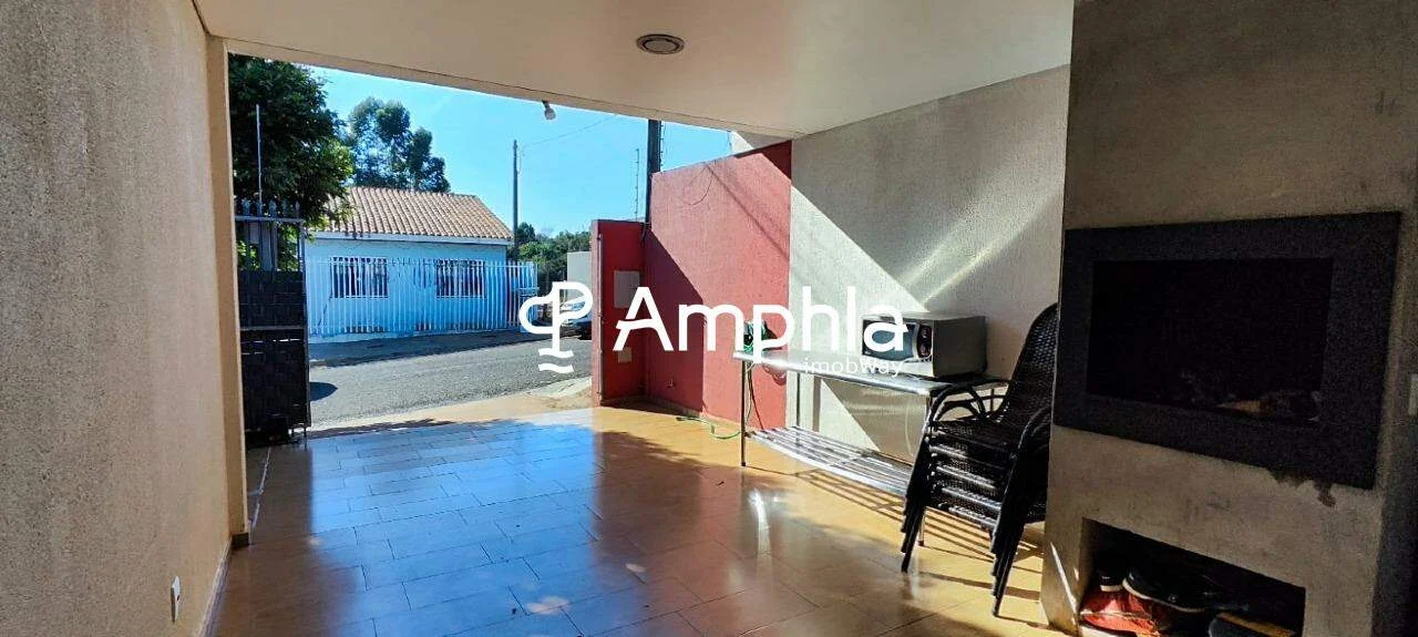 Casa à venda no bairro Santa Felicidade em Cascavel