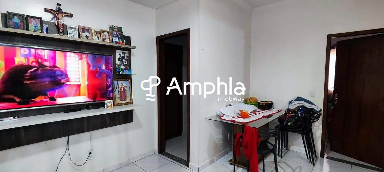Casa à venda no bairro Santa Felicidade em Cascavel