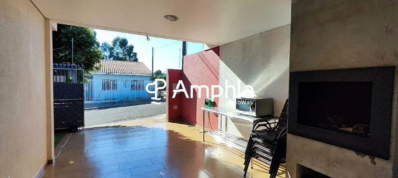 Casa à venda no bairro Santa Felicidade em Cascavel