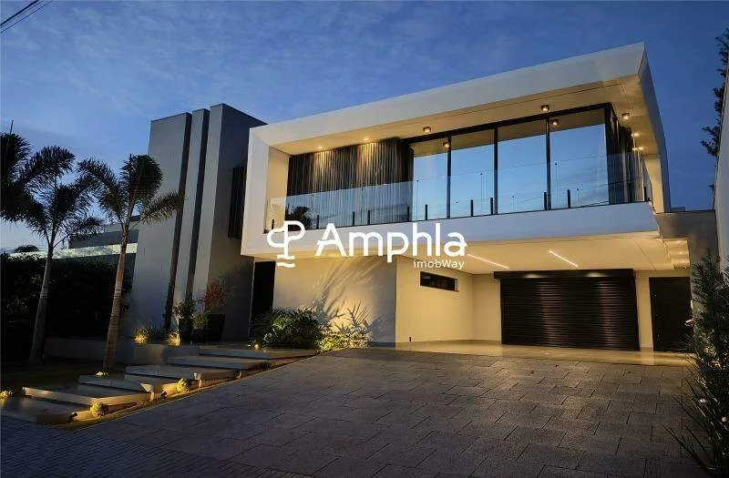 Sobrado com 4 suítes à venda, 434m² - Treviso, Cascavel-PR