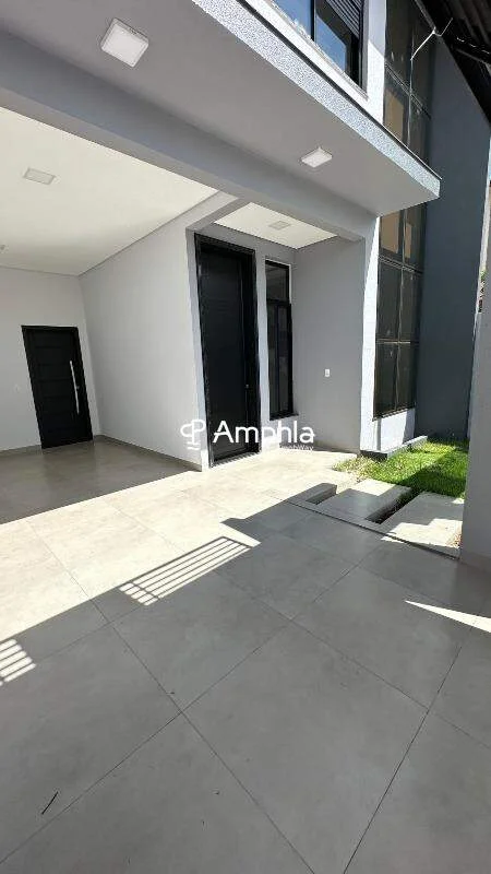 Sobrado a poucas quadras da Avenida Maripá
