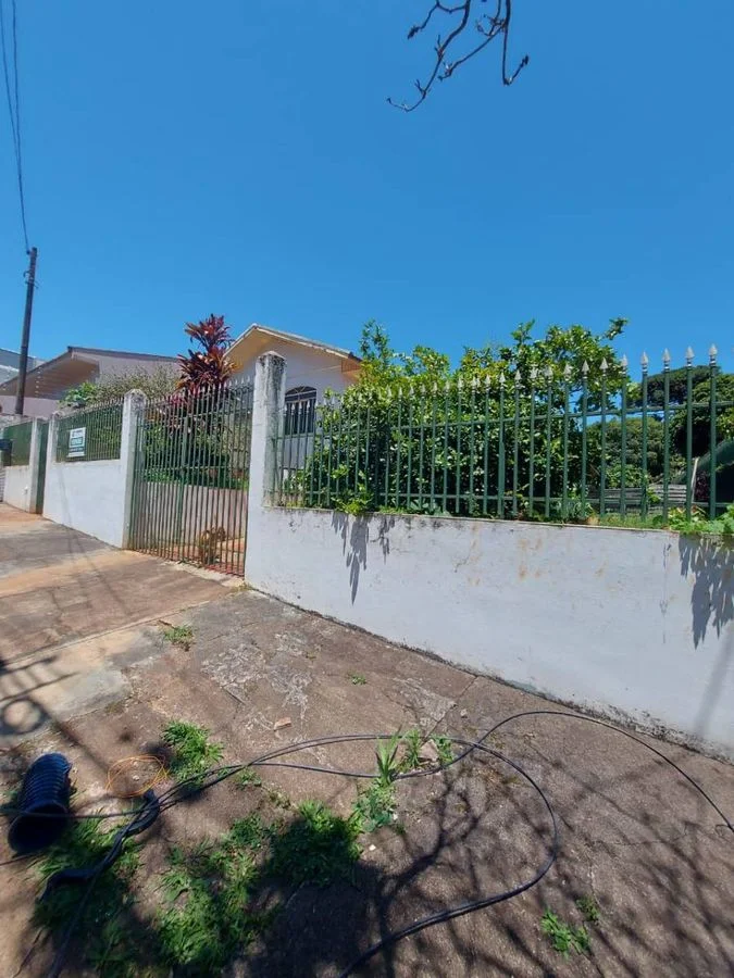 Residencial à Venda, Centro - Cascavel
