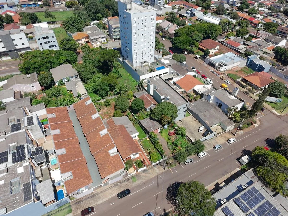 Residencial à Venda, Centro - Cascavel