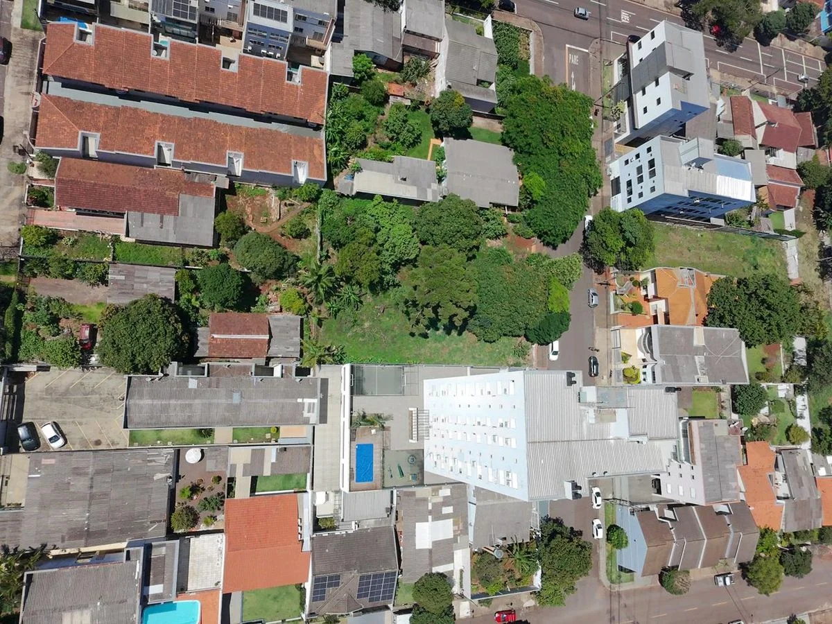 Residencial à Venda, Centro - Cascavel