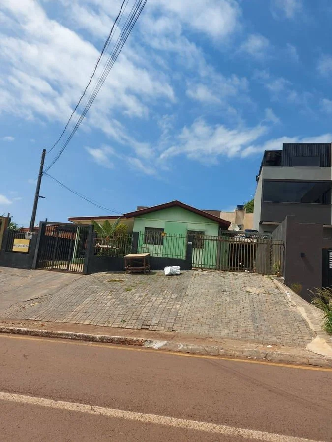 Residencial à Venda, Santa Cruz - Cascavel