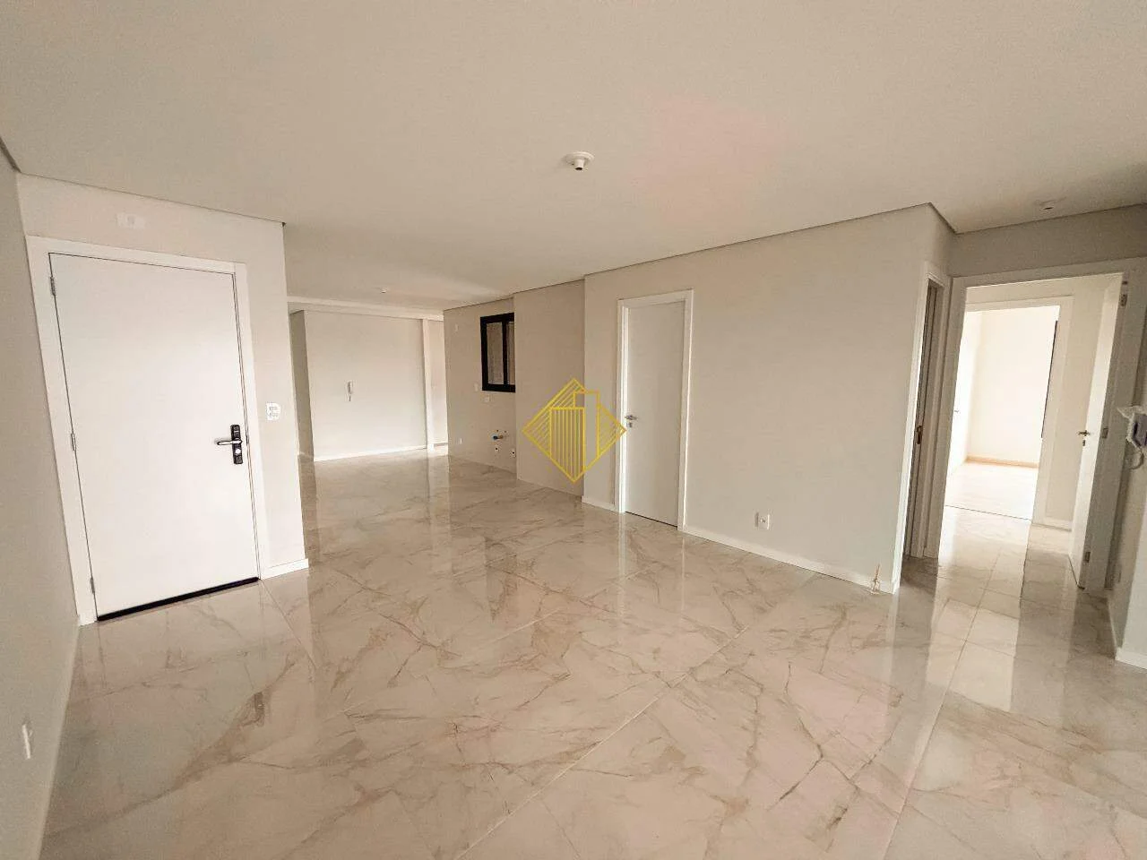 Apartamento à venda, 3 quartos, 3 suítes, 3 vagas, Centro - Cascavel/PR