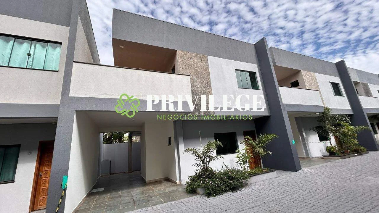 VENDA - Sobrado no Condominio Residencial Felicidade, no Santa Felicidade, Cascavel - PR