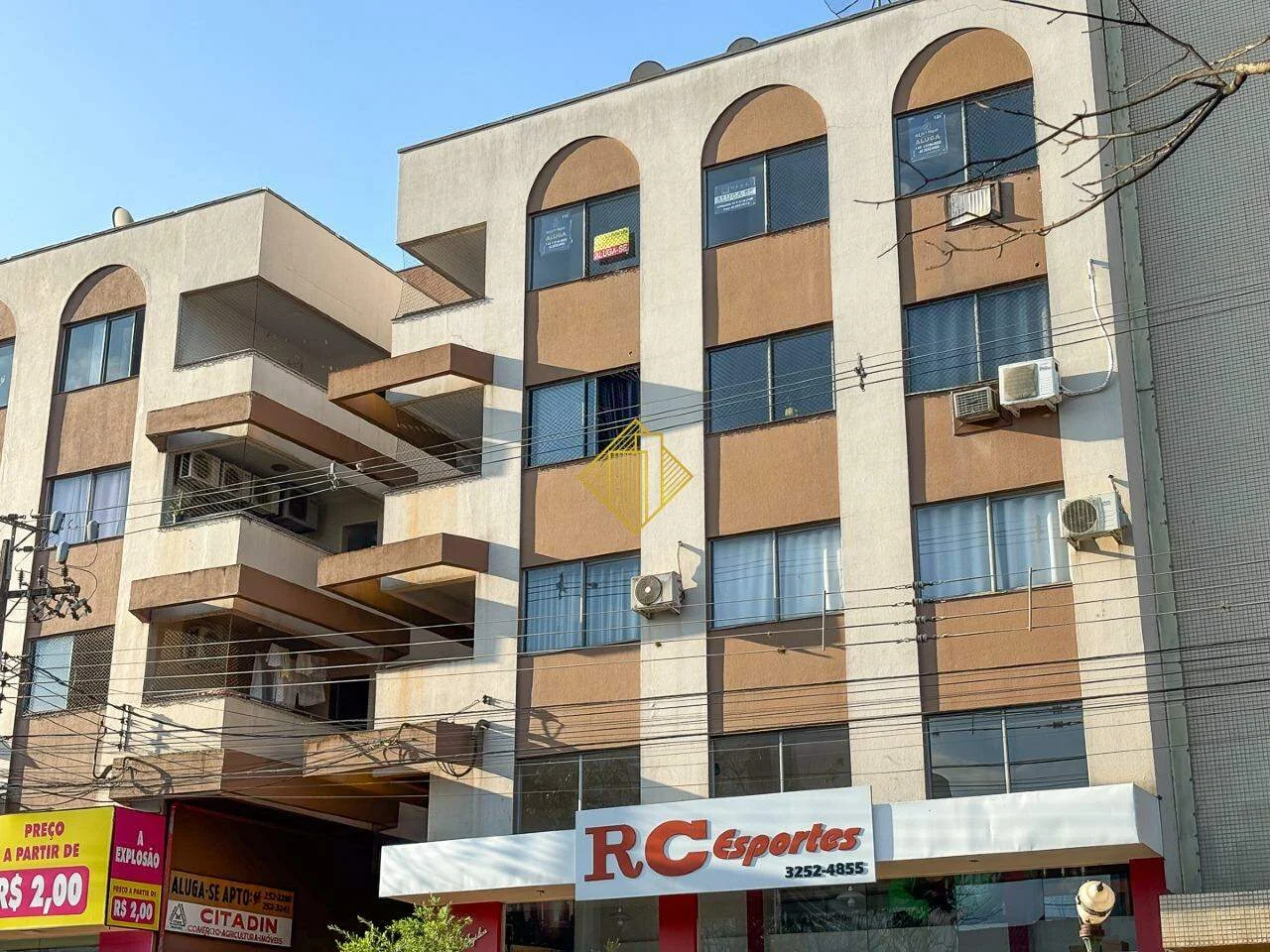 Apartamento à venda, 3 quartos, 1 suíte, 1 vaga, Centro - Toledo/PR