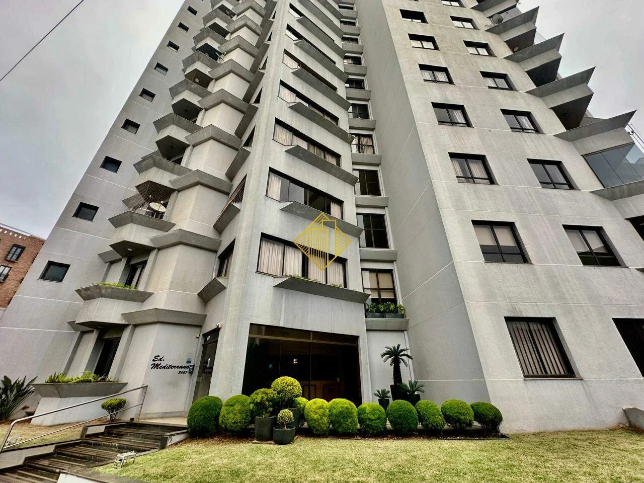 Apartamento para aluguel, 3 quartos, 1 suíte, 4 vagas, Centro - Cascavel/PR