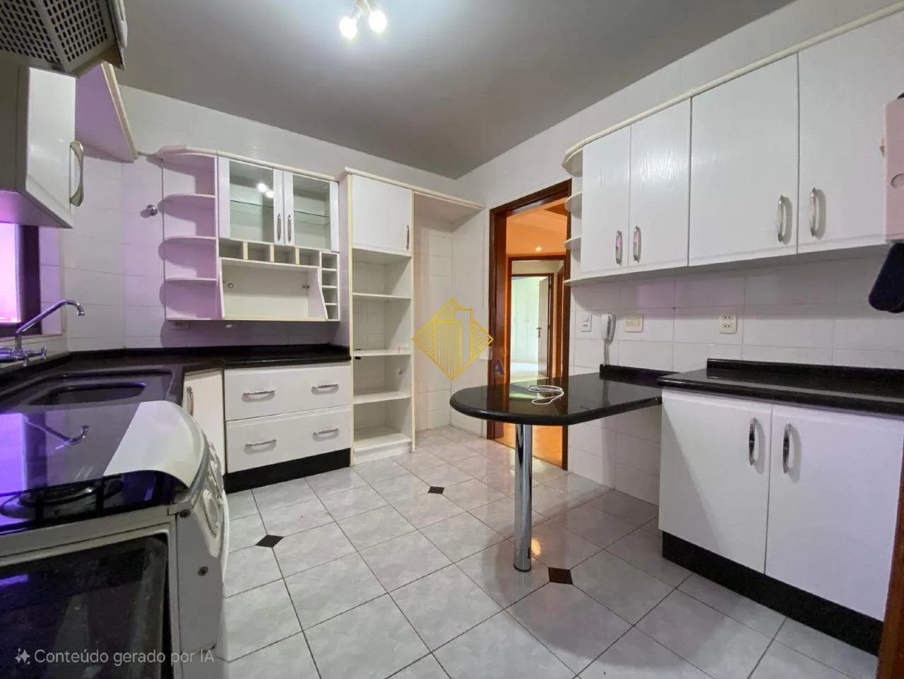 APARTAMENTO A VENDA NO CENTRO 03 QUARTOS, PROXIMO SUPERMERCADO, PADARIAS, COLEGIO