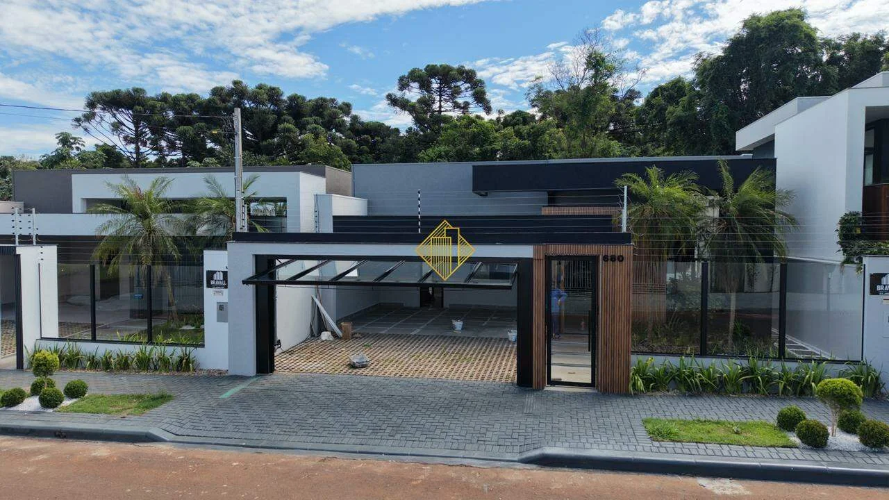 Casa TÉRREA em construção no Bairro Tropical III - Alto padrão com 3 suítes