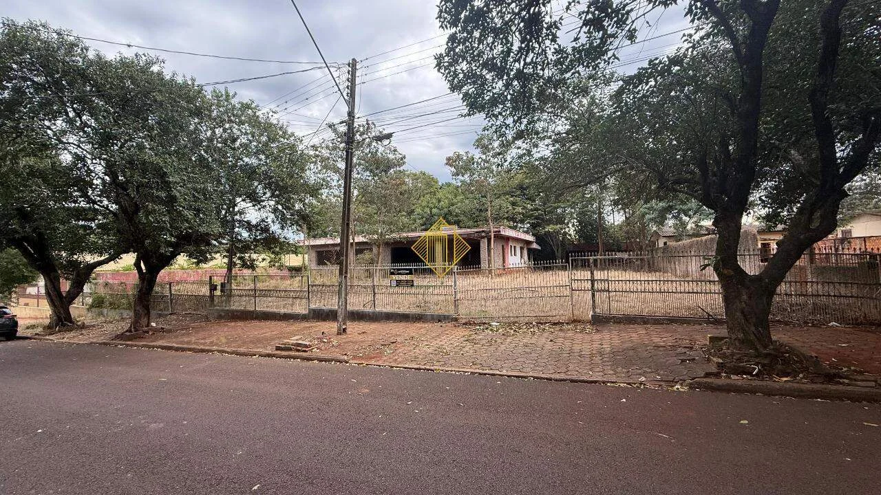 EXCELENTE TERRENO LOCALIZADO PRÓXIMO AO LAGO MUNICIPAL