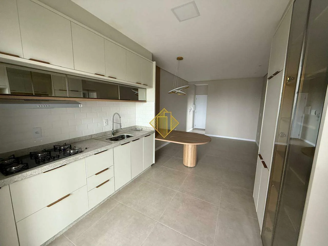 APARTAMENTO PARA LOCAÇÃO NO JARDIM INDUSTRIAL EM TOLEDO - PARANÁ