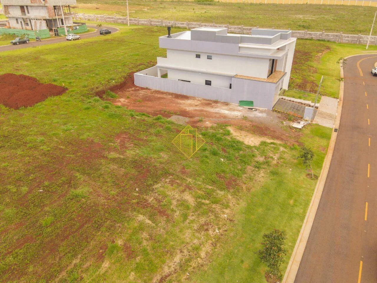 TERRENO NO TERRAS ALPHA 1 COM POSSIBILIDADE DE ÁREA TOTAL DE 605 m²