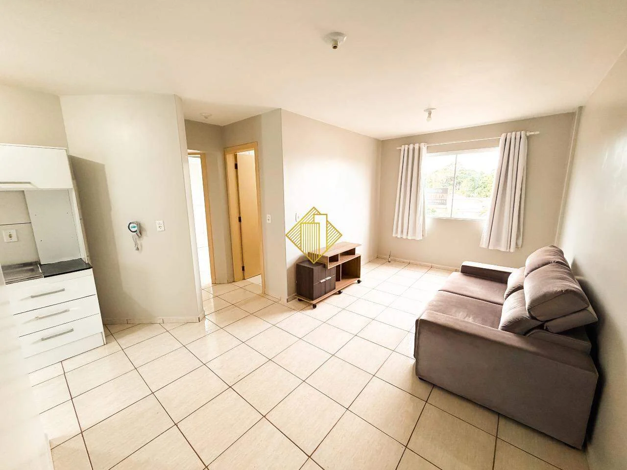 APARTAMENTO SEMI MOBILIADO PARA LOCAÇÃO NO GISELA EM TOLEDO - PARANÁ