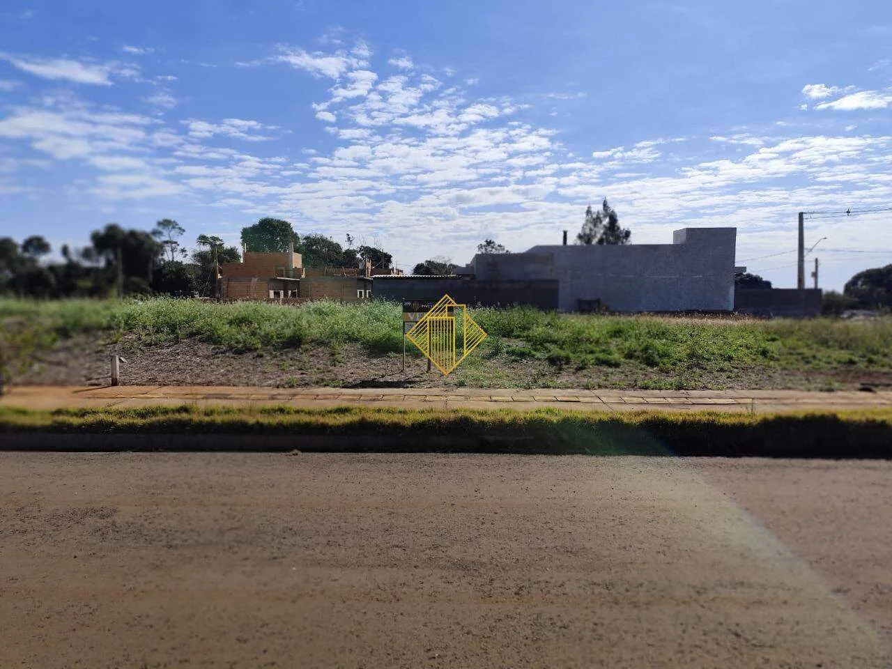 TERRENO A VENDA EM NOVO SOBRADINHO EXCELENTE LOCALIZAÇÃO.