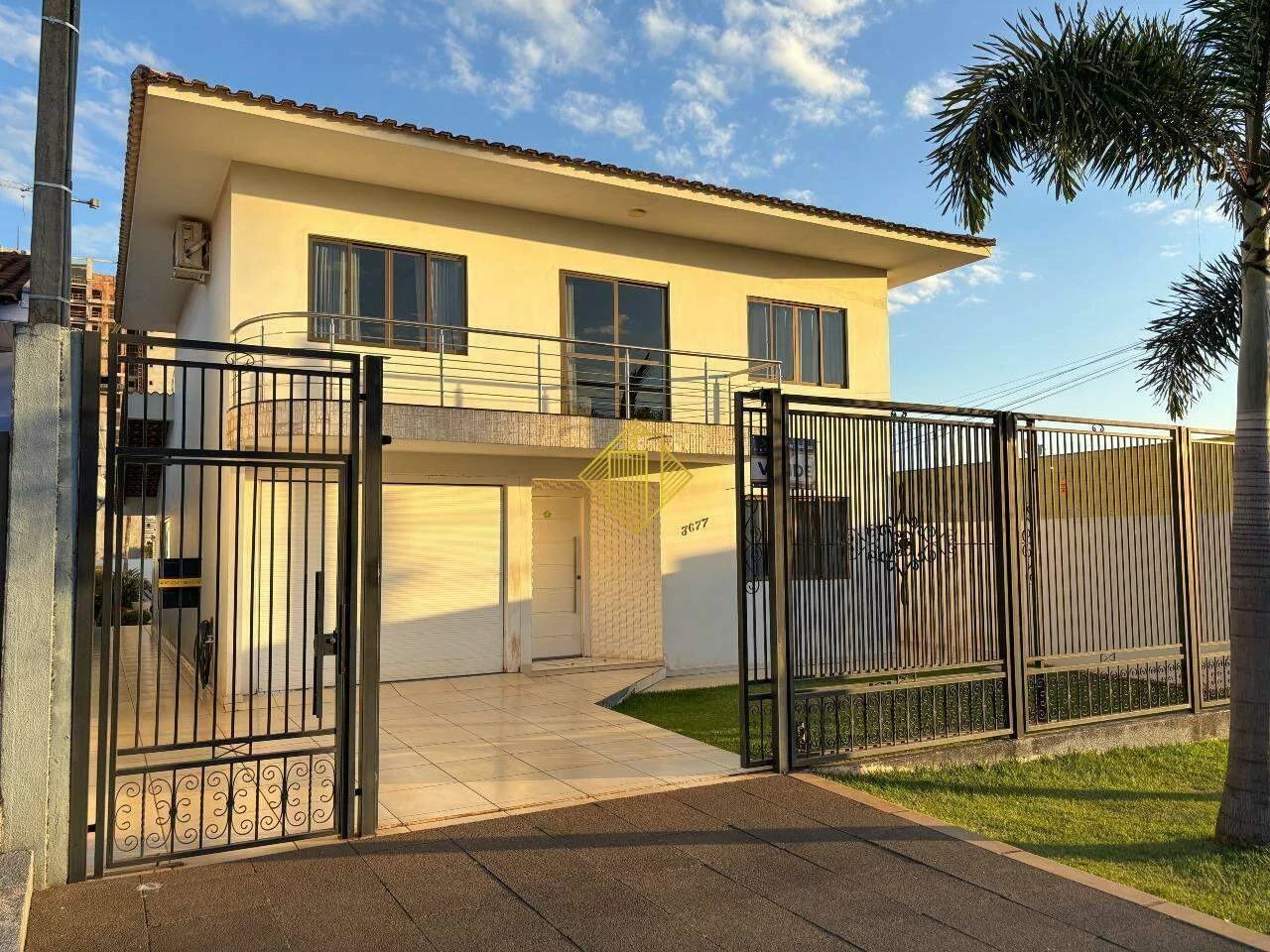 Sobrado para aluguel, 3 quartos, 1 suíte, 3 vagas, Recanto Tropical - Cascavel/PR