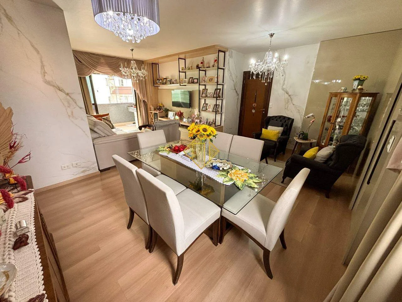 Apartamento à venda, 3 quartos, 1 suíte, 1 vaga, Centro - Cascavel/PR