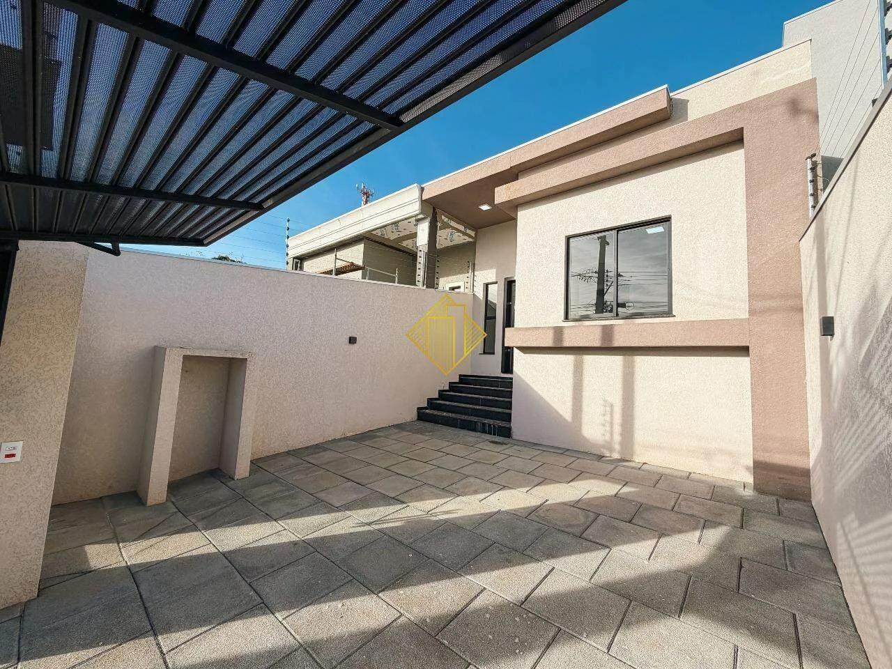 Casa térrea nova Bairro Neva com 2 suítes + 1 quarto