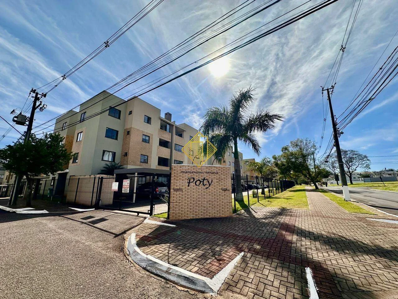 Apartamento para aluguel, 2 quartos, 2 vagas, Country - Cascavel/PR