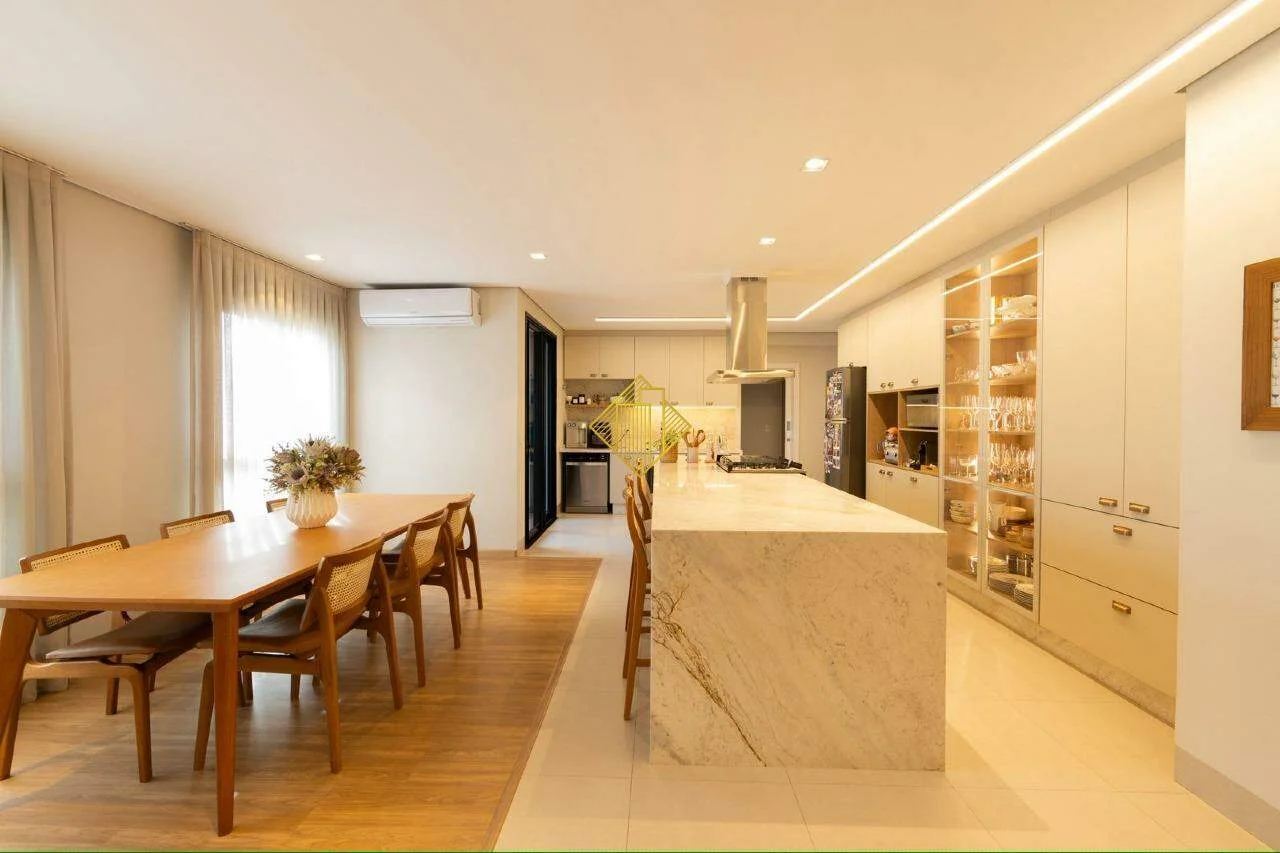 APARTAMENTO À VENDA, 3 suítes, 2 vagas, Vila Industrial - Toledo/PR