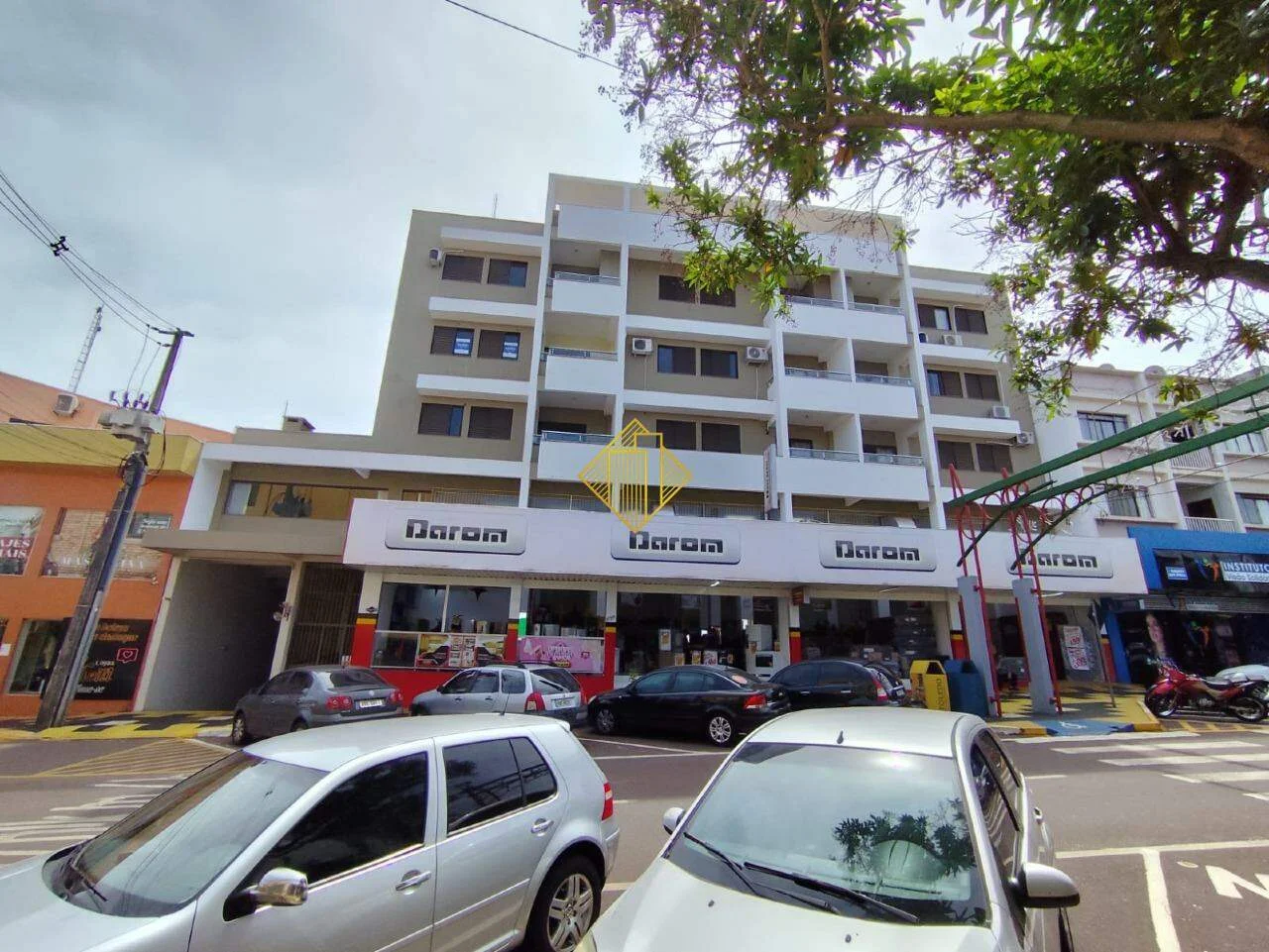 APARTAMENTO À VENDA NO CENTRO 02 QUARTOS, PROXIMO SUPERMERCADO, PADARIAS, COLEGIO, TODOS PRINCIPAIS COMÉRCIOS DO CENTRO -TOLEDO PR
