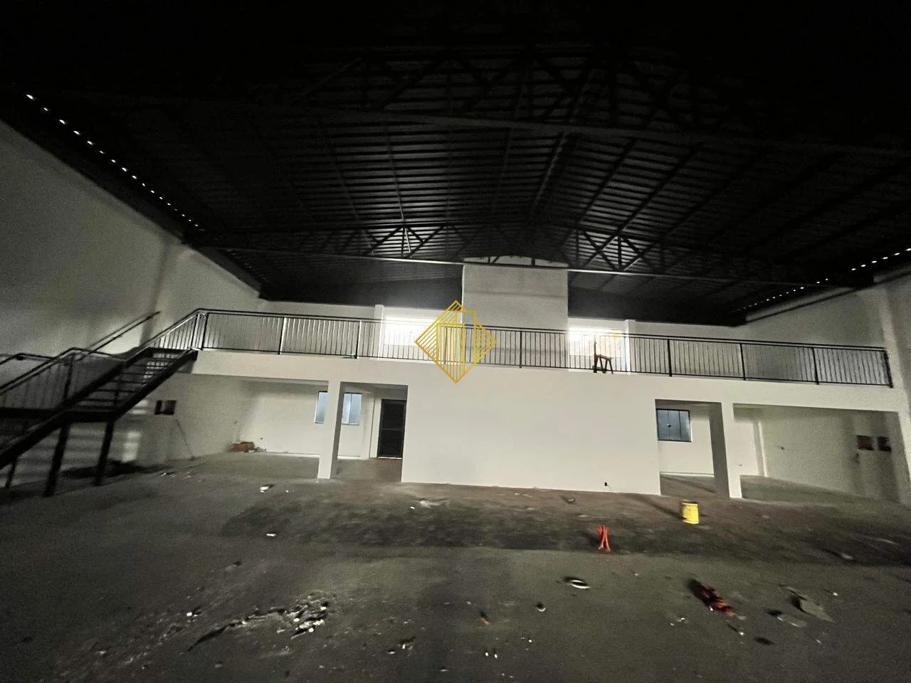 AMPLO BARRACÃO DISPONÍVEL PARA LOCAÇÃO EM TOLEDO-PARANÁ