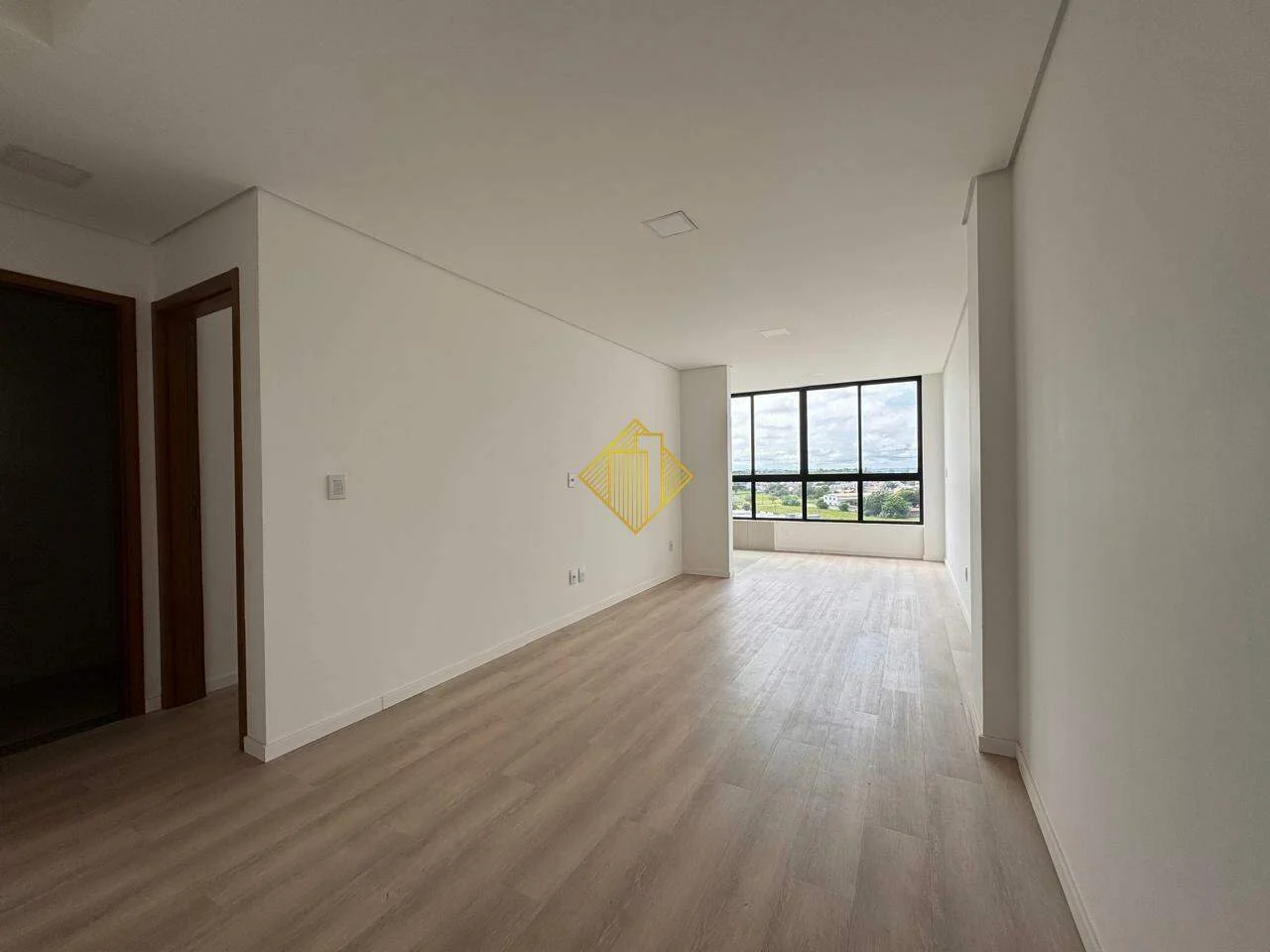 APARTAMENTO DISPONÍVEL PARA LOCAÇÃO EM TOLEDO - PARANÁ