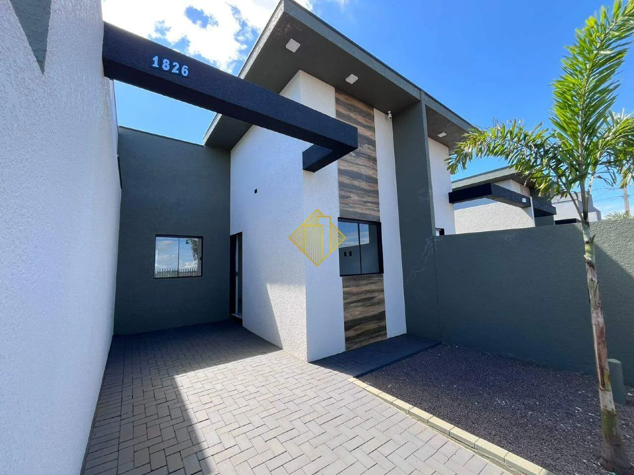 Casa Residencial à Venda em Toledo-PR, Bairro Pinheirinho (63,95m²)