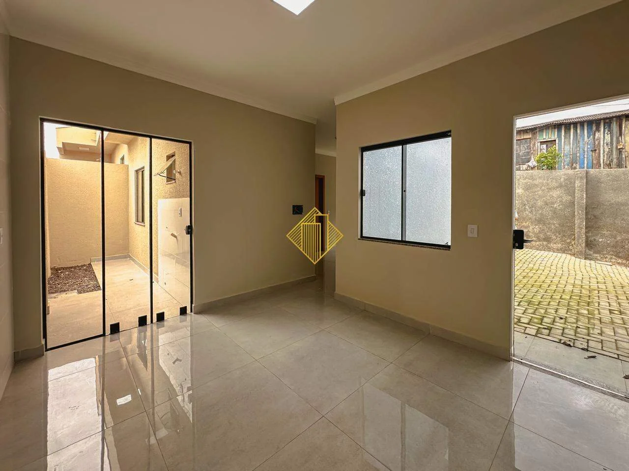 Casa à venda, 2 quartos, 1 vaga, Cascavel Velho - Cascavel/PR