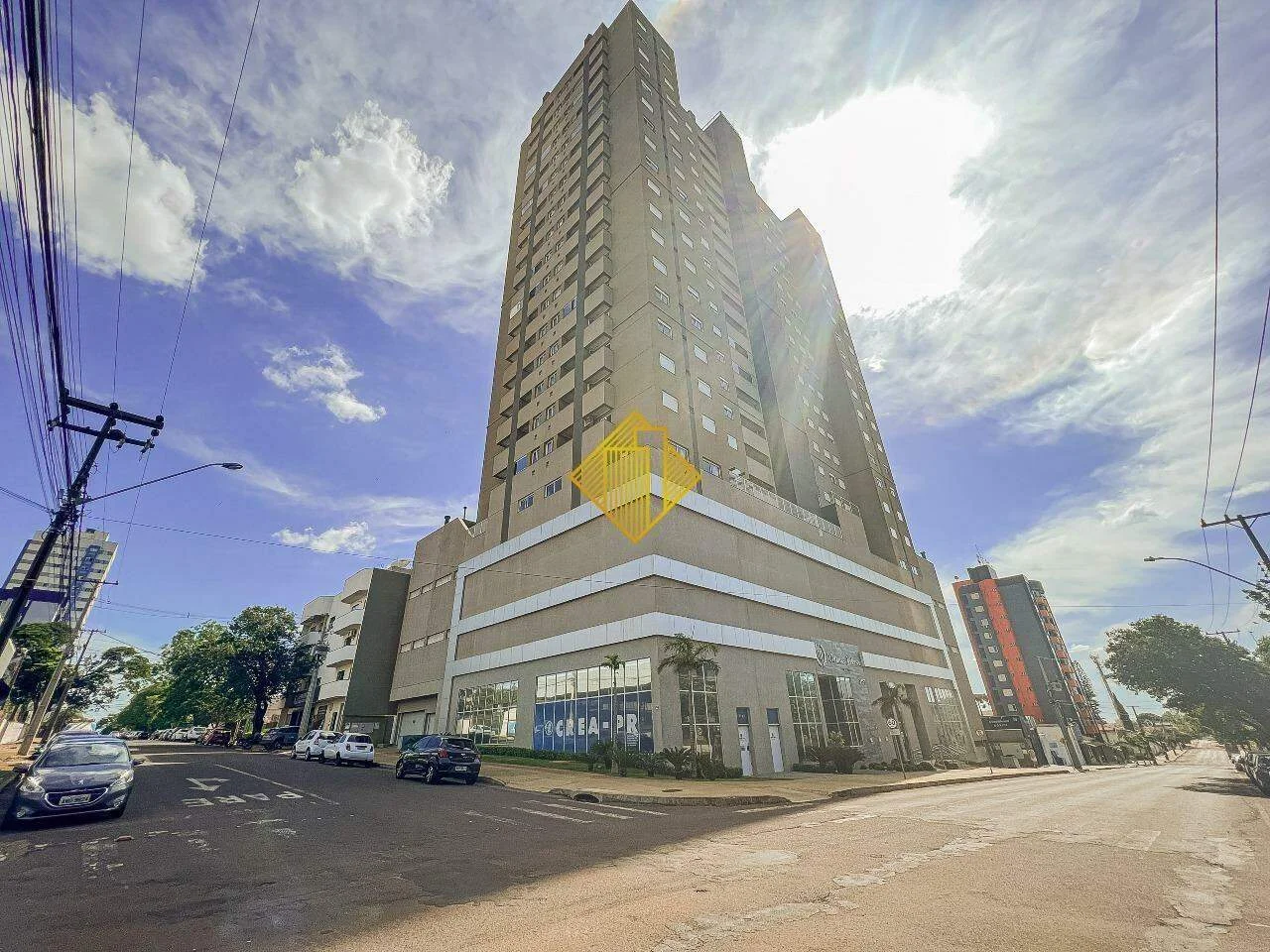Apartamento à venda, 2 quartos, 1 suíte, 1 vaga, Centro - Cascavel/PR