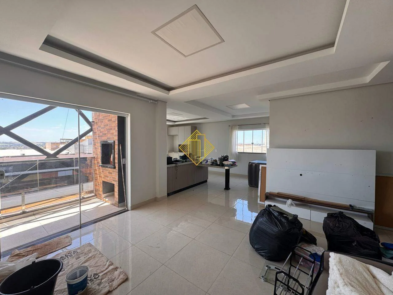 APARTAMENTO SEMIMOBILIADO NO EM TOLEDO PARANÁ