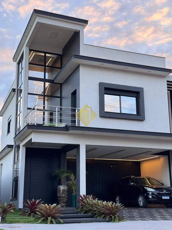 Sobrado à venda, 3 suítes, 2 vagas, Cancelli - Cascavel/PR