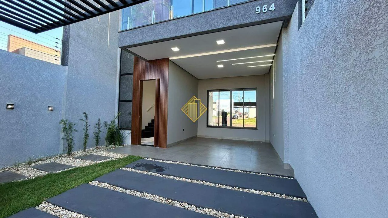Sobrado à venda, 3 suítes, 2 vagas, Recanto Tropical - Cascavel/PR