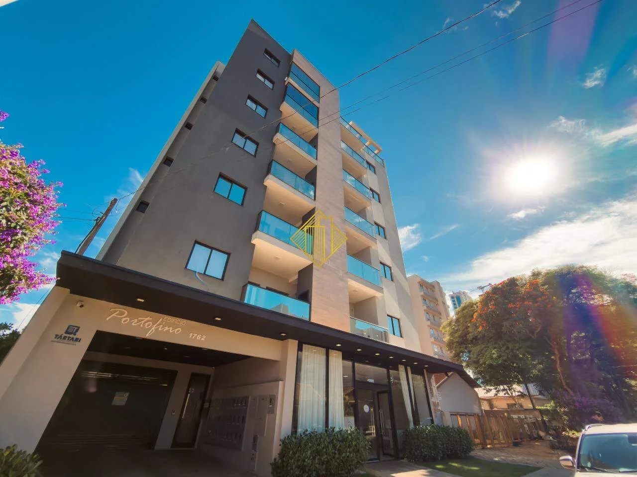 **APARTAMENTO COM 01 SUÍTE E 01 QUARTO, VILA INDUSTRIAL, TOLEDO**