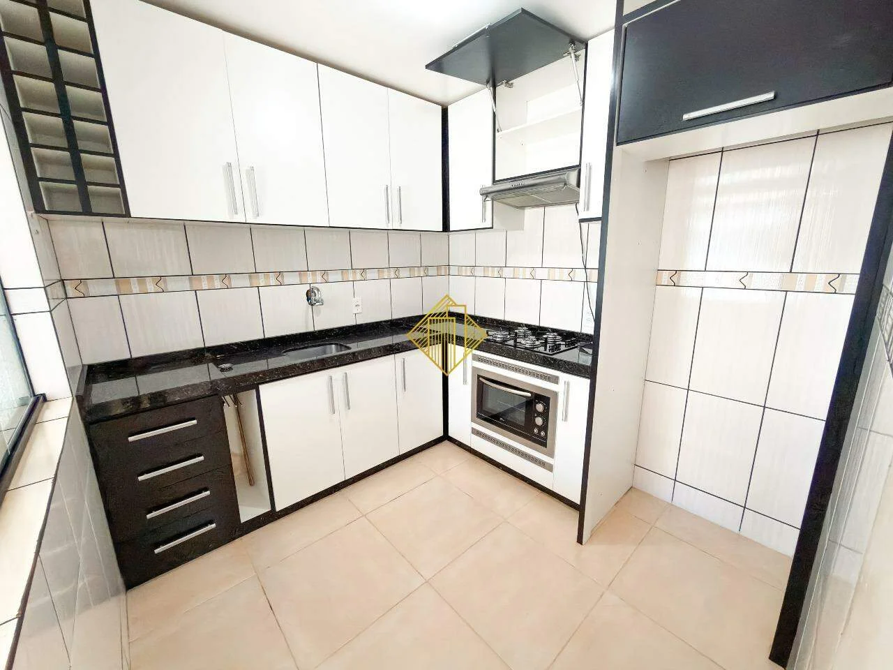Casa para aluguel, 2 quartos, 1 vaga, Neva - Cascavel/PR