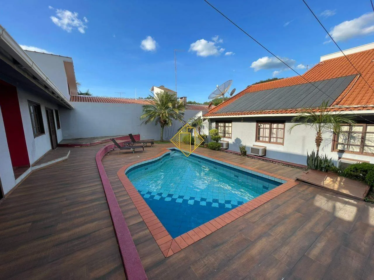 CASA SEMI MOBILIADA COM PISCINA NO JARDIM LA SALLE EM TOLEDO - PR