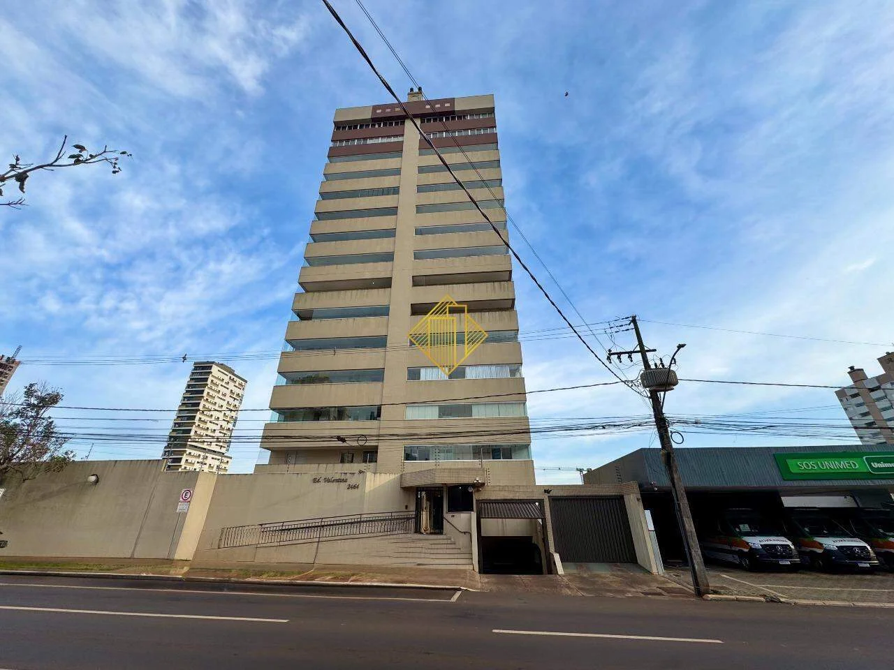 Apartamento para aluguel, 3 quartos, 1 suíte, 2 vagas, Centro - Cascavel/PR