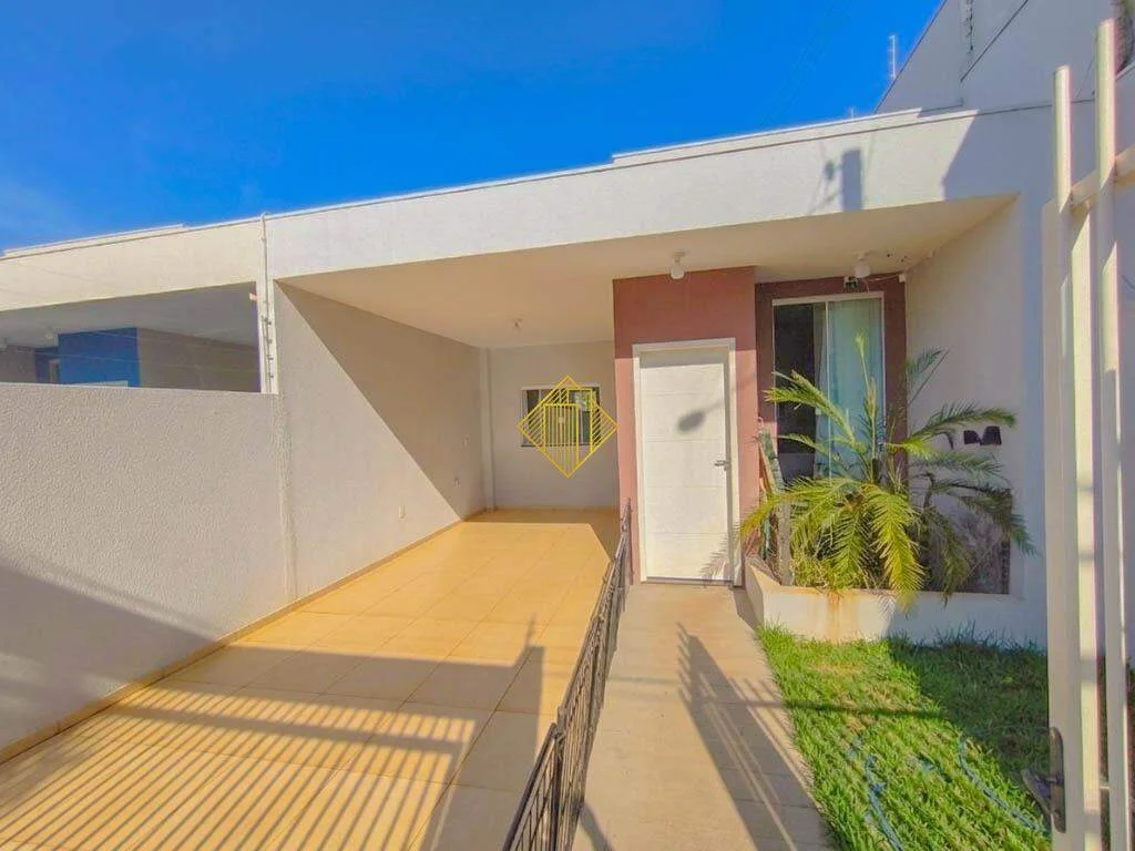 Casa à venda com suíte e sobra de terreno nos fundos no Jardim Pancera - Toledo PR