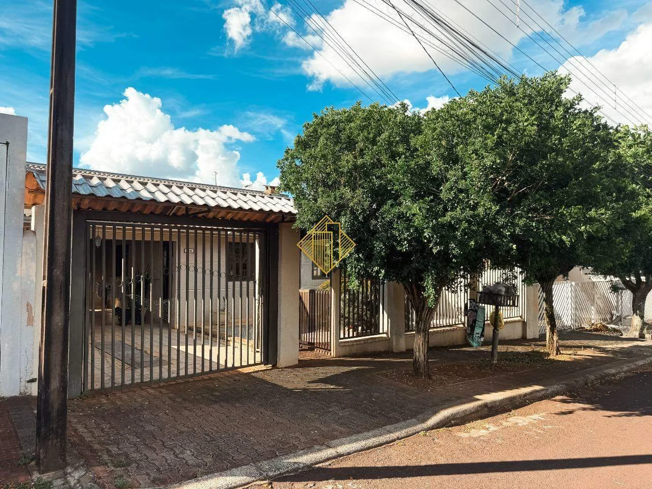 Casa térrea à venda no Parque Verde – 3 quartos, suíte, churrasqueira e terreno de 300m²