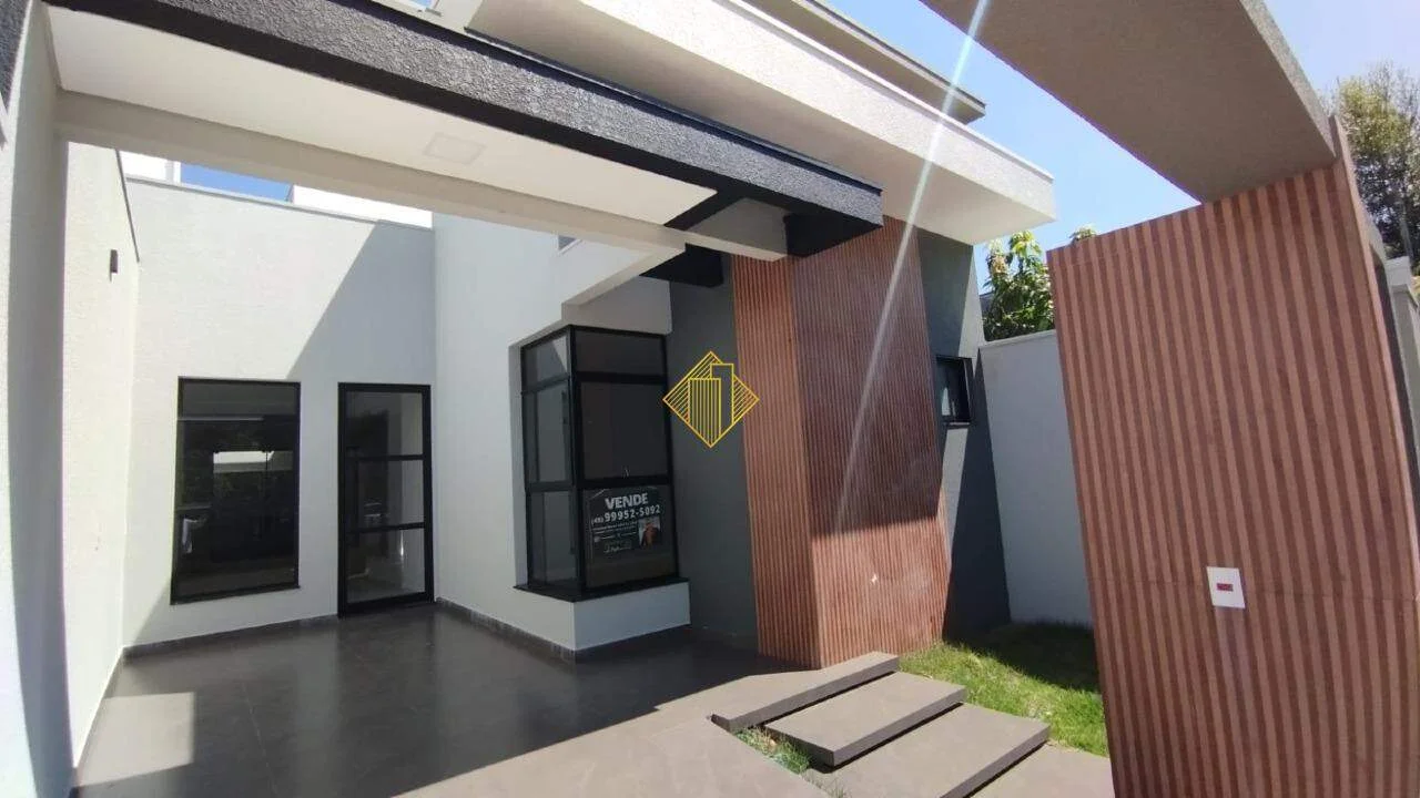 ** CASA COM SUÍTE E 02 QUARTOS NO JARDIM BRESSAN - TOLEDO - PR **