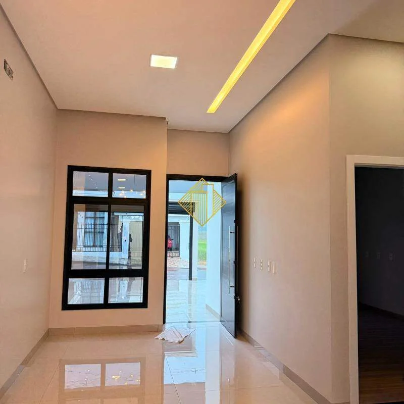 ** CASA COM 02 QUARTOS E 01 SUÍTE NO JARDIM TOCANTINS, TOLEDO - PR **