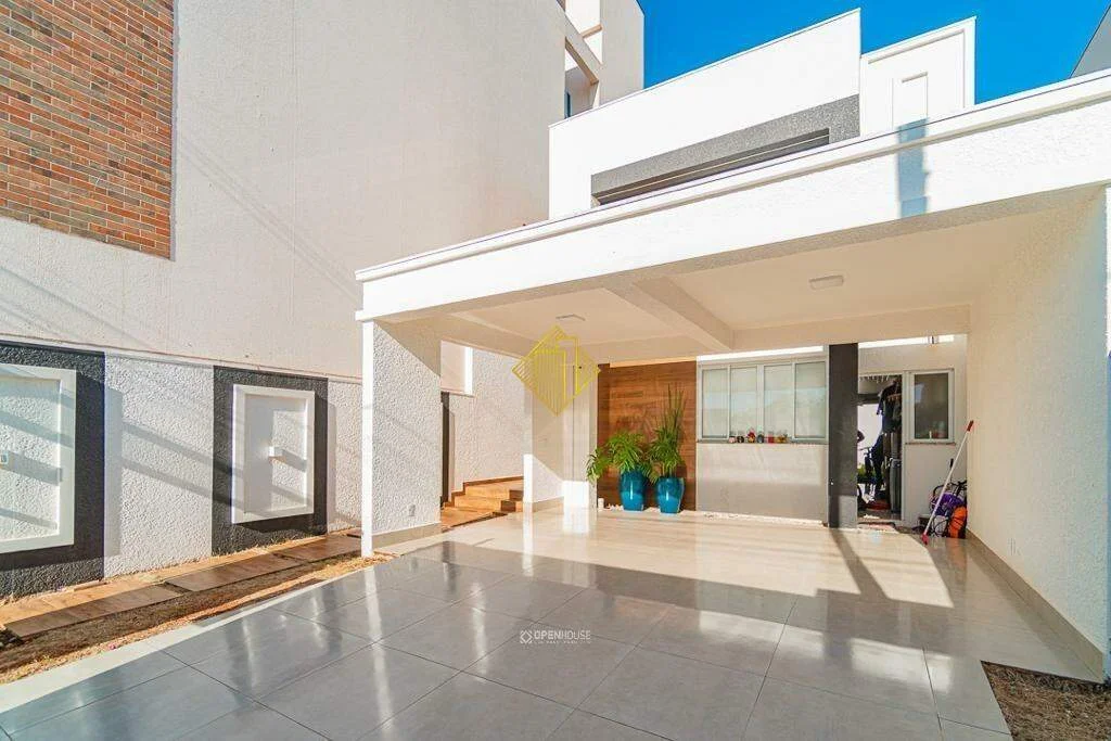 Sobrado à venda, 2 quartos, 1 suíte, 2 vagas, Jardim Gisela - Toledo/PR