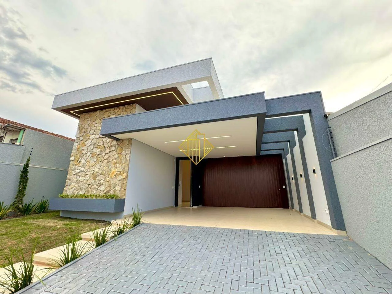 Casa à venda, 4 quartos, 3 suítes, 3 vagas, Cancelli - Cascavel/PR