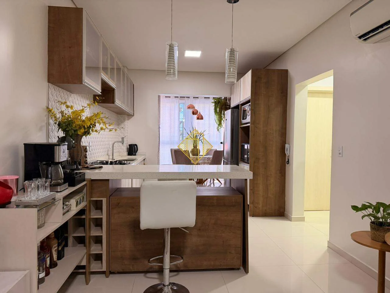 APARTAMENTO COM 1 SUÍTE E 2 QUARTOS NA VILA INDUSTRIAL, TOLEDO-PR