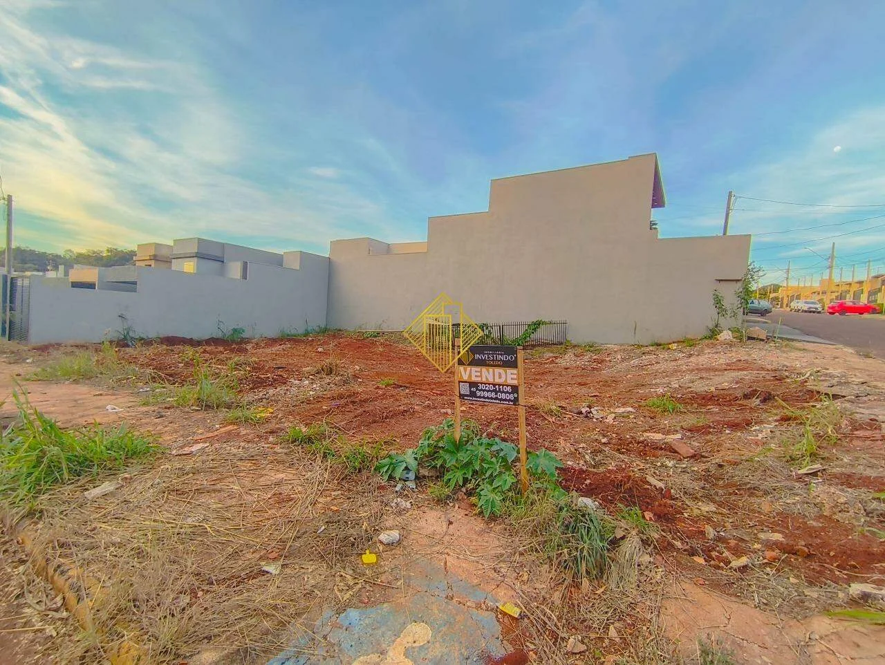 Terreno de esquina de 250m² à venda no Jardim Coopagro em Toledo PR