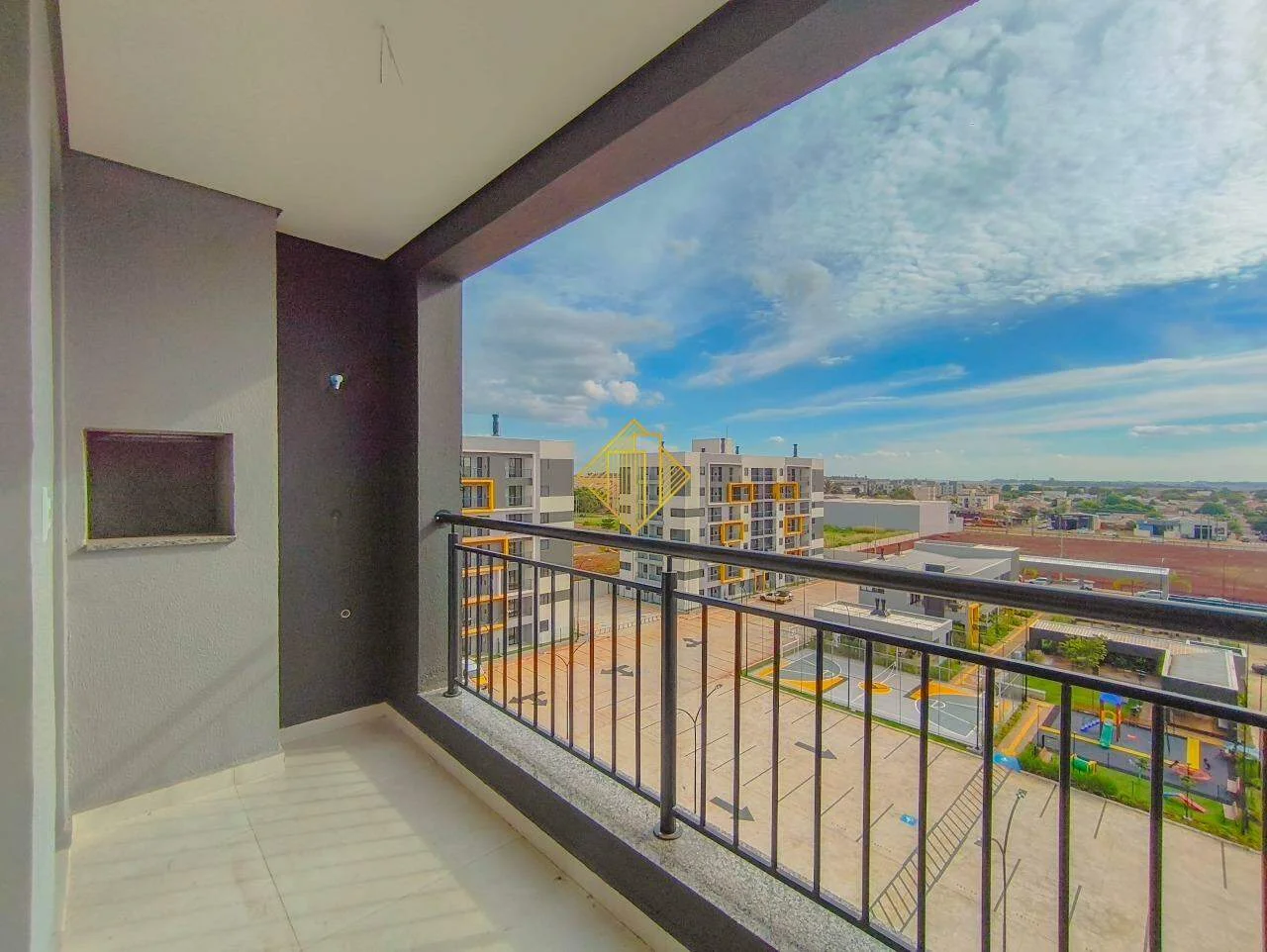 Apartamento à venda com 3 quartos e condomínio completo no Jardim Tocantins, Toledo - PR