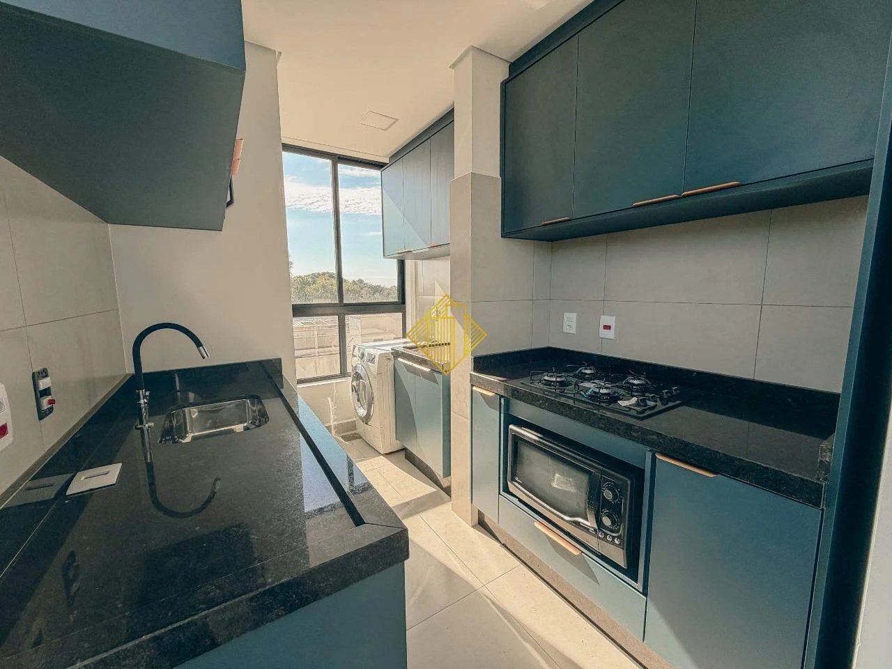 APARTAMENTO SEMI MOBILIADO NA VILA INDUSTRIAL EM TOLEDO-PARANÁ